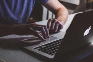 Maximizing Small Business ROI with Instant Lead Services